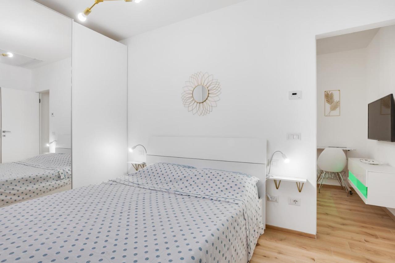 Tramonto Sul Mare Bari Apartment Near The Airport Exterior photo